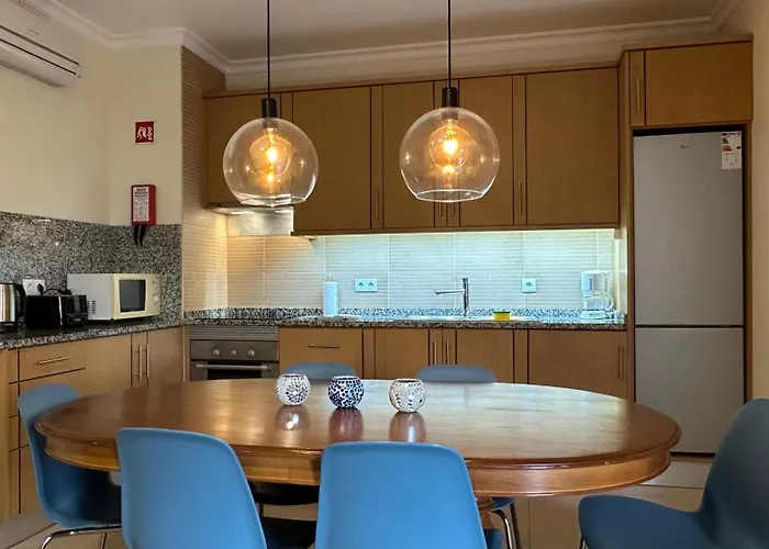 Oura Oasis F By Check-in Portugal 阿尔布费拉